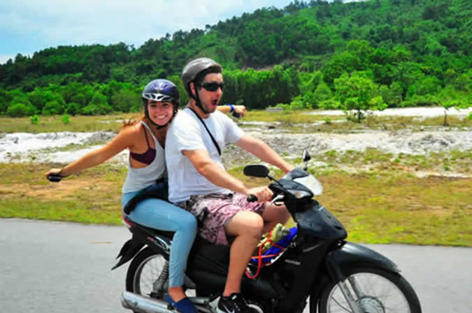 conduire une moto Vietnam